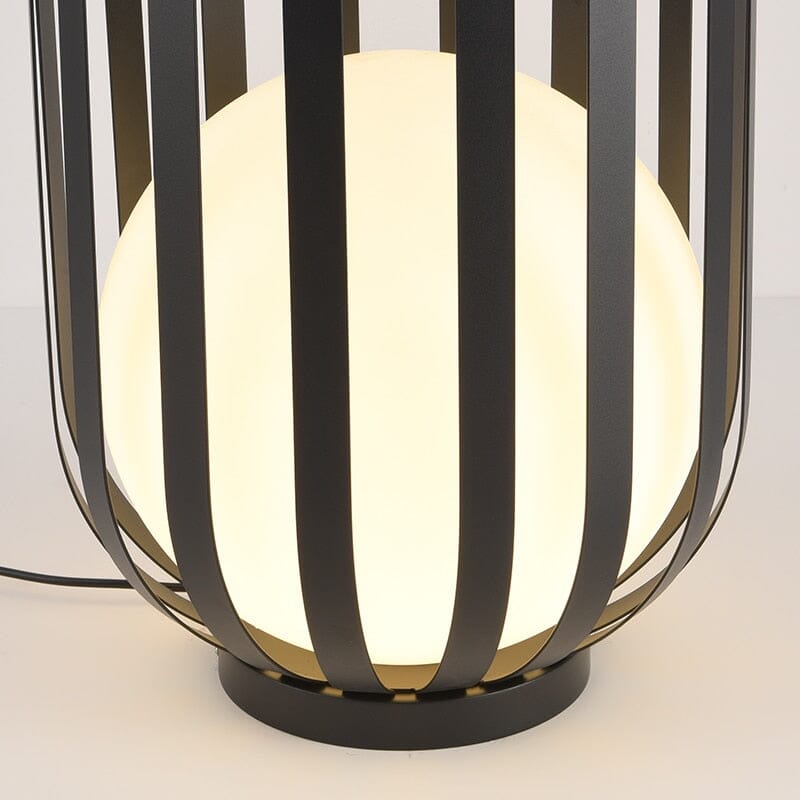 Zynella Flower Pot Table Lamp