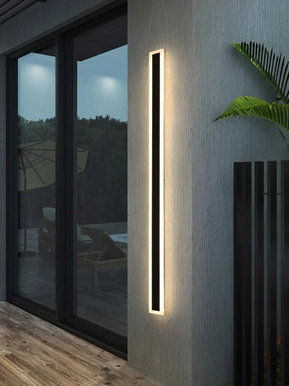 Isabella Outdoor Lamp