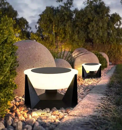 Zynella Solace: Solar-Powered Lamp
