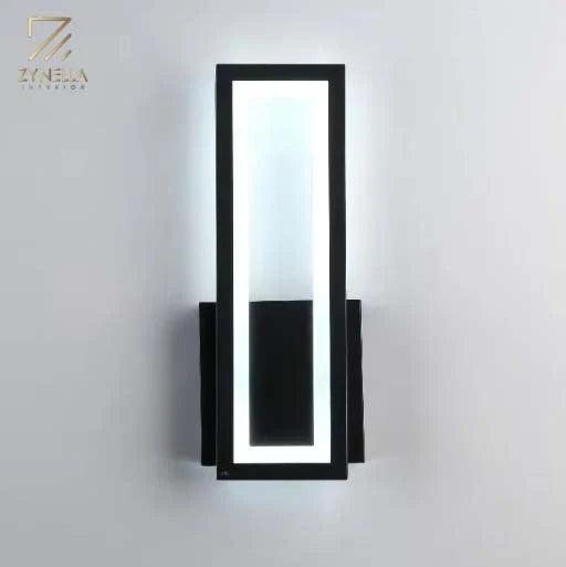 Elara Warm Wood Wall Lamp