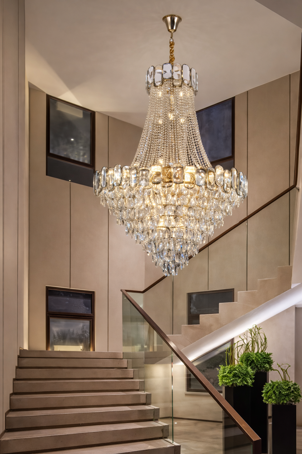 Mirova Modern Crystal Chandelier