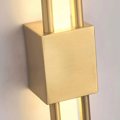 Lara Wall Lamp