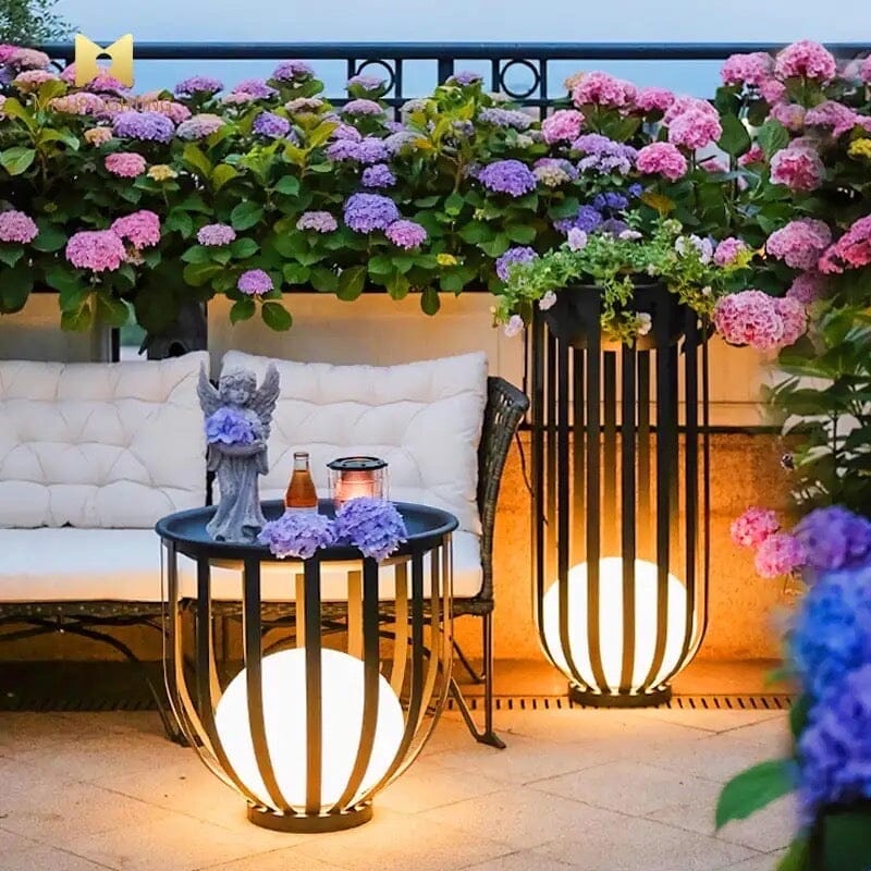Zynella Flower Pot Table Lamp