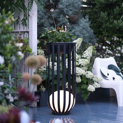 Zynella Flower Pot Table Lamp