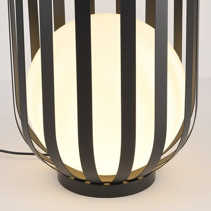 Zynella Flower Pot Table Lamp